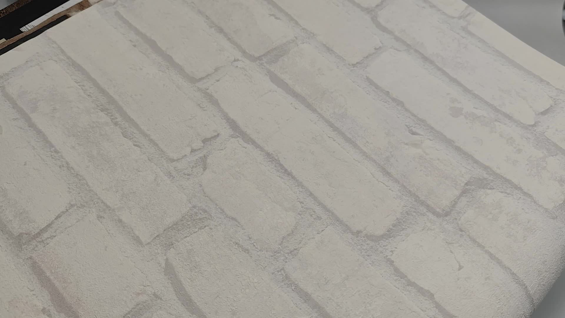 Szürke fehér mosható téglamintás dekor tapéta