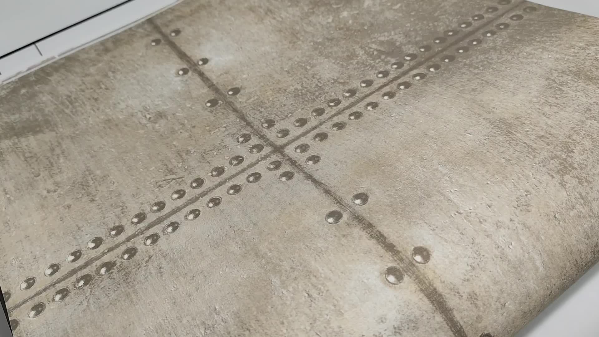 Tapéta acéllemez hatással loft enteriőrbe