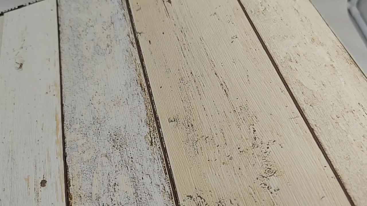 Bézs-barna deszka mintás tapéta