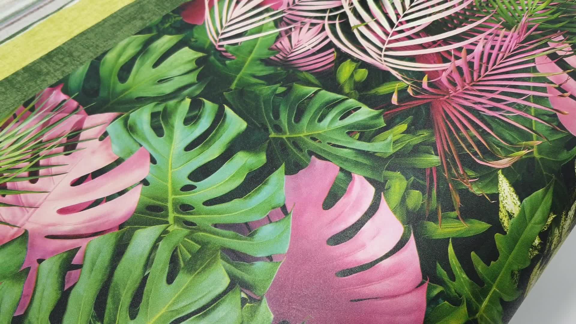 Trópusi mintás tapéta zöld-rózsaszín pálmalevél mintával