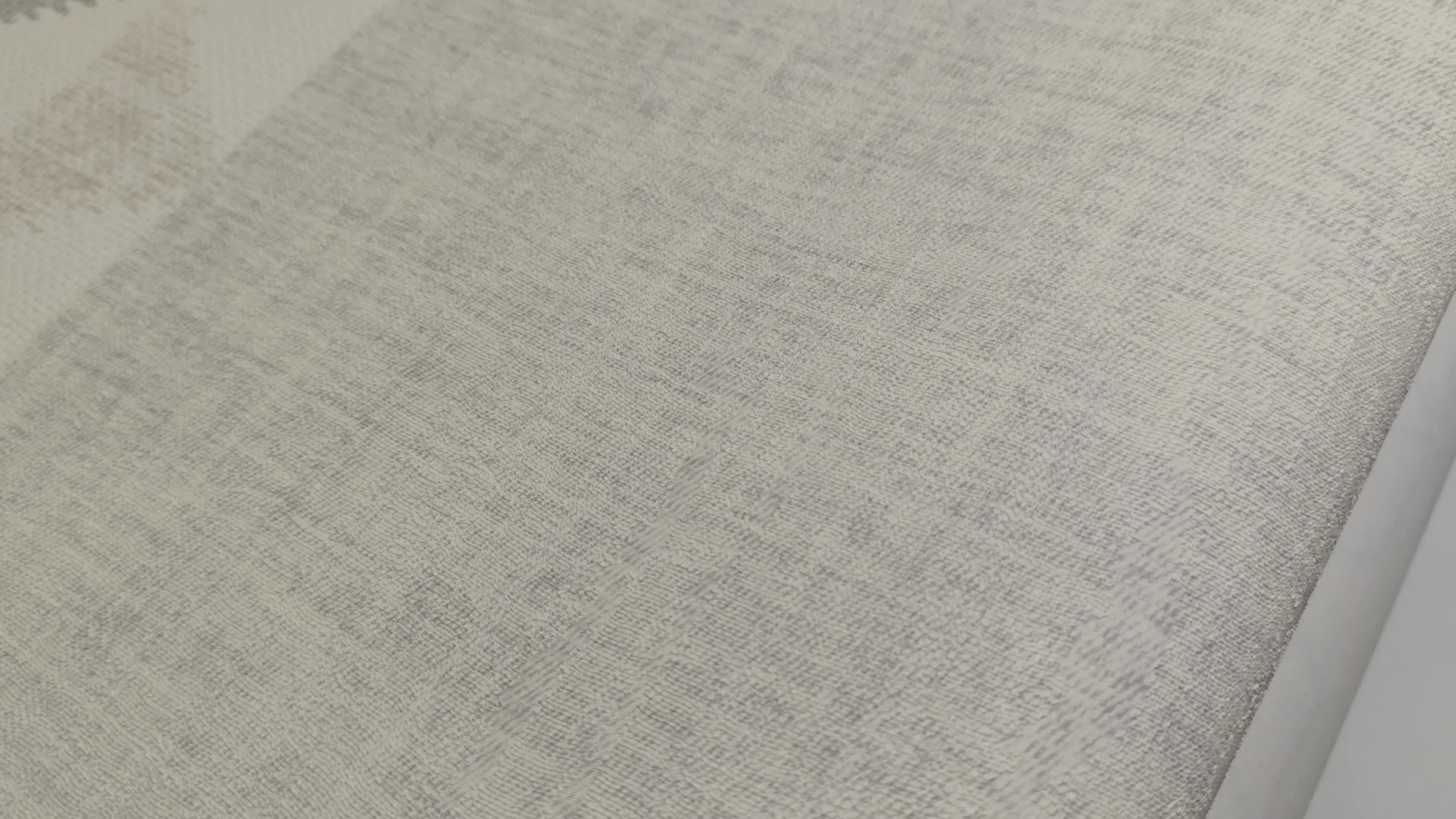 Strukturált felületű törtfehér, világos szürke koptatott hatású tapéta