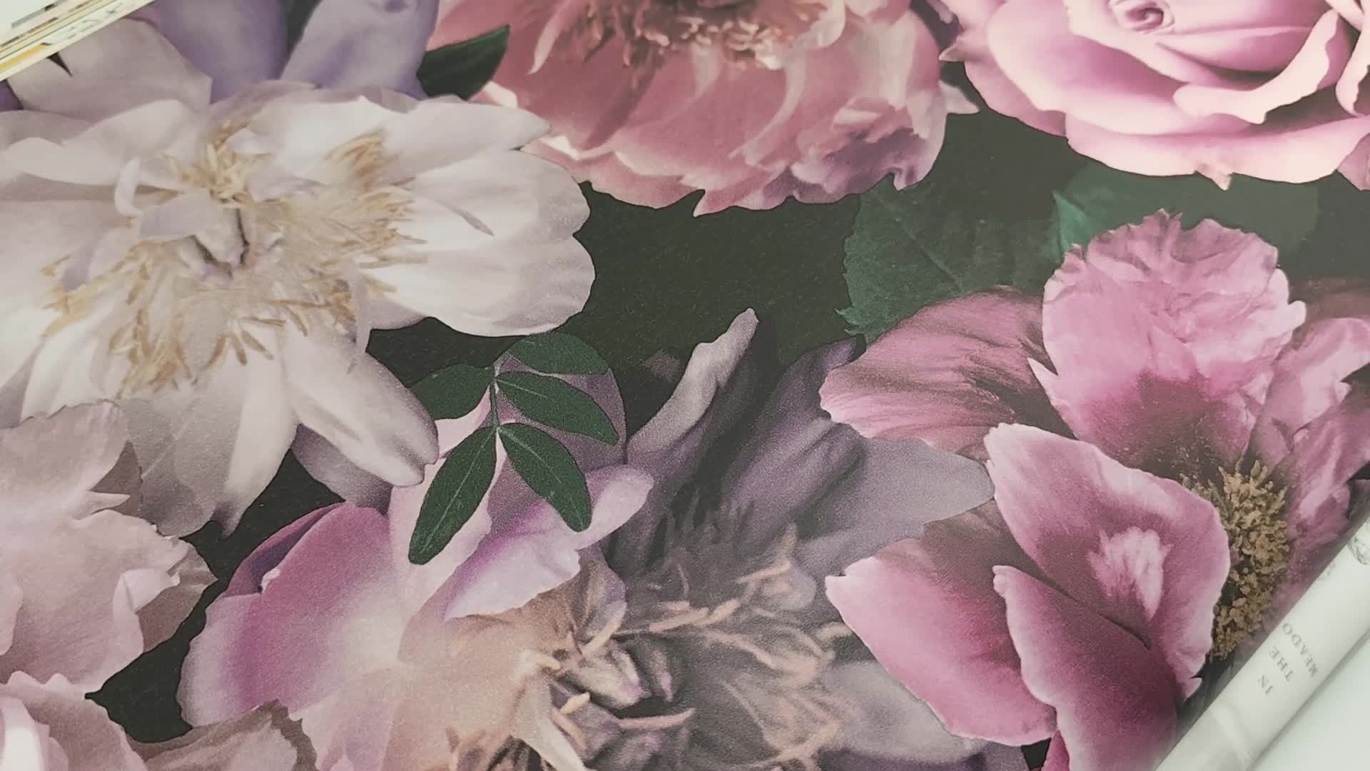 Rózsaszín, lila rózsa mintás tapéta